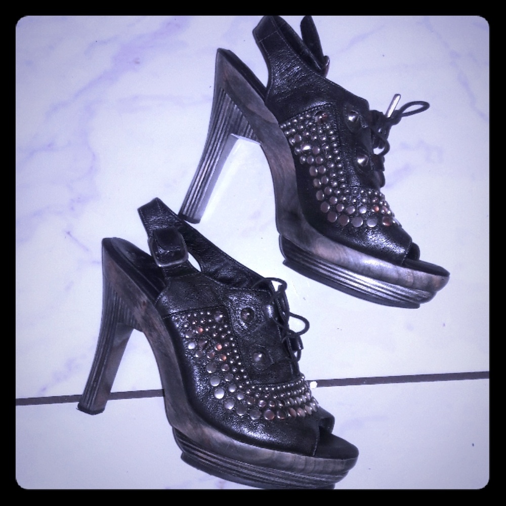 Calleen cordero studded beaded wedges size 7.5